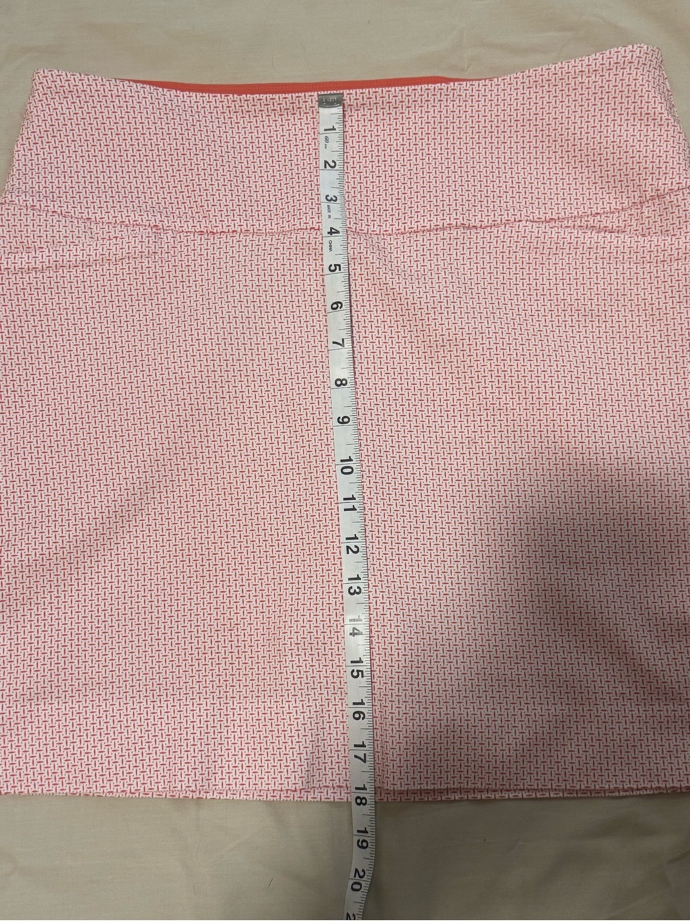 S.C. & Co. Pink Coral Patterned Skort Size Large - Picture 8 of 10